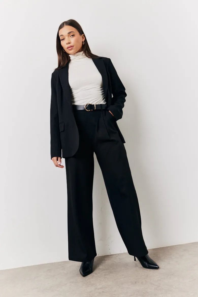 Black Relaxed Pocket Detail Blazer