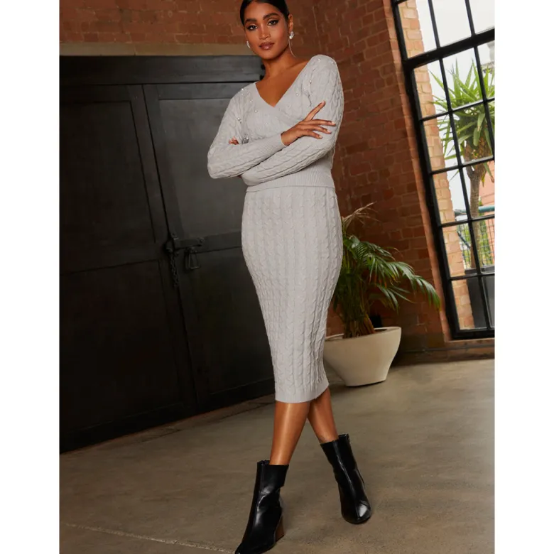 Cable Knit Midi Skirt in Grey