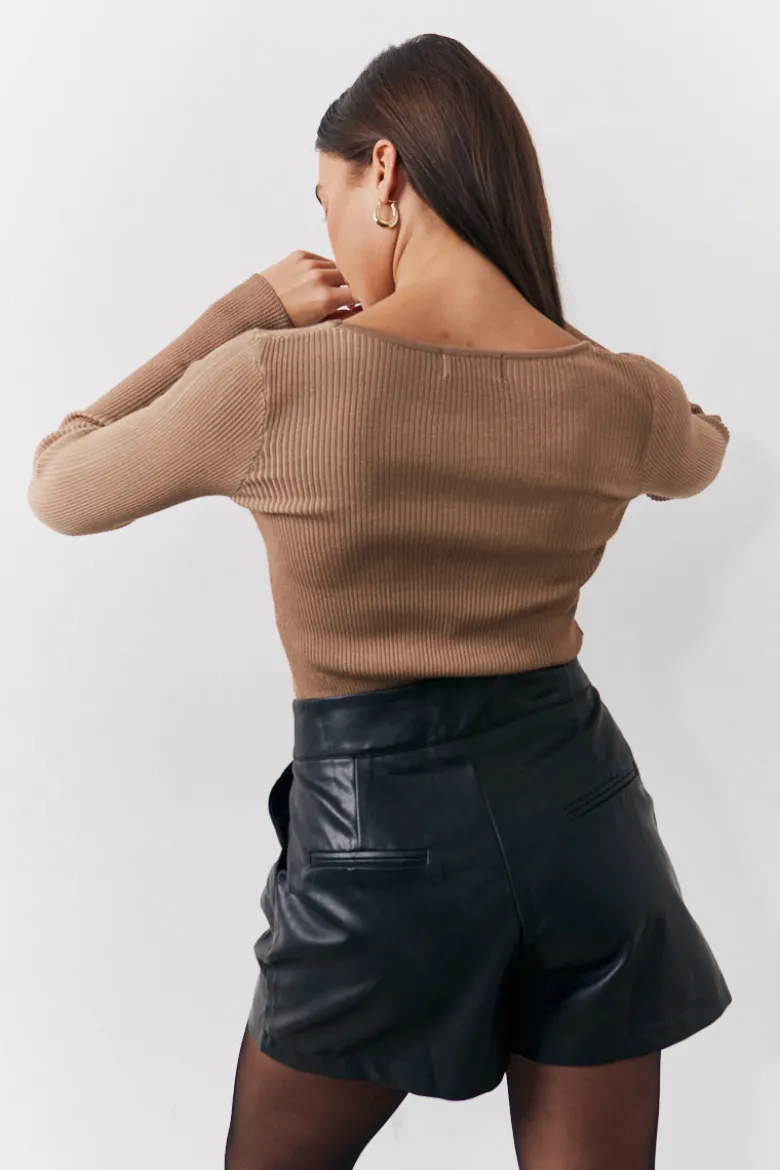 Camel Rib Knitted Scoop Neck Long Sleeve Top