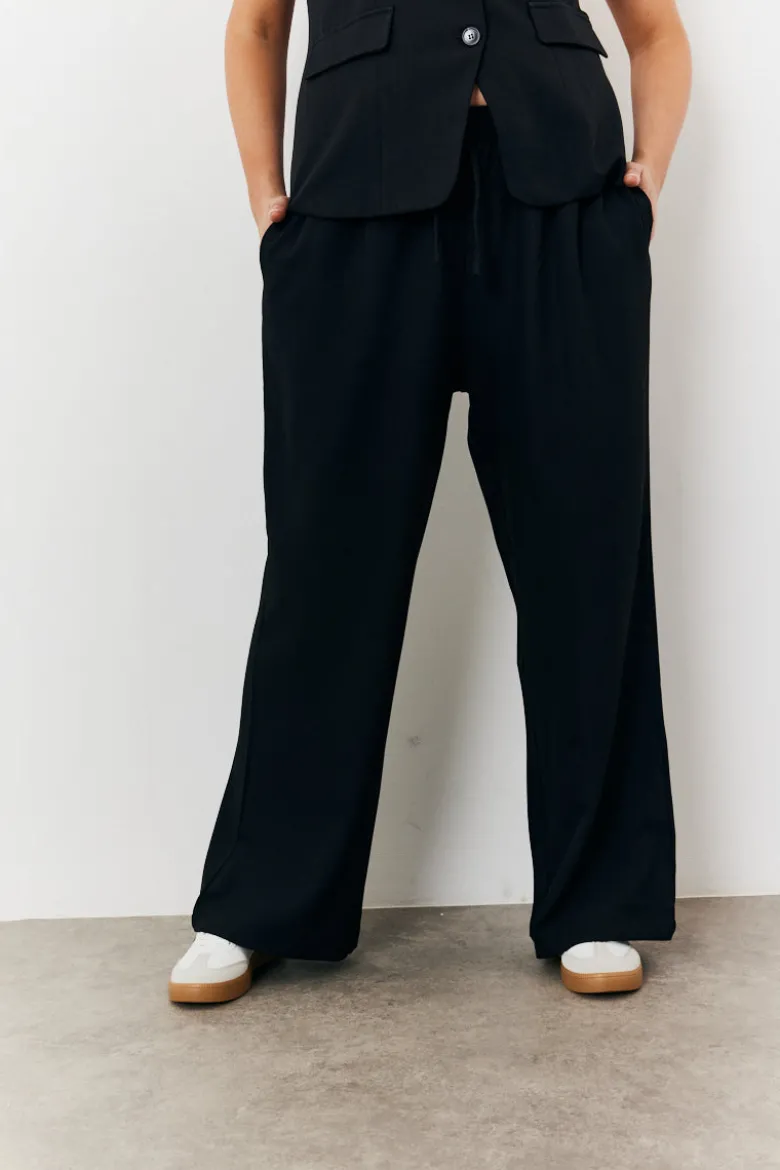 Elasticated Mid Rise Wide Leg Trouser