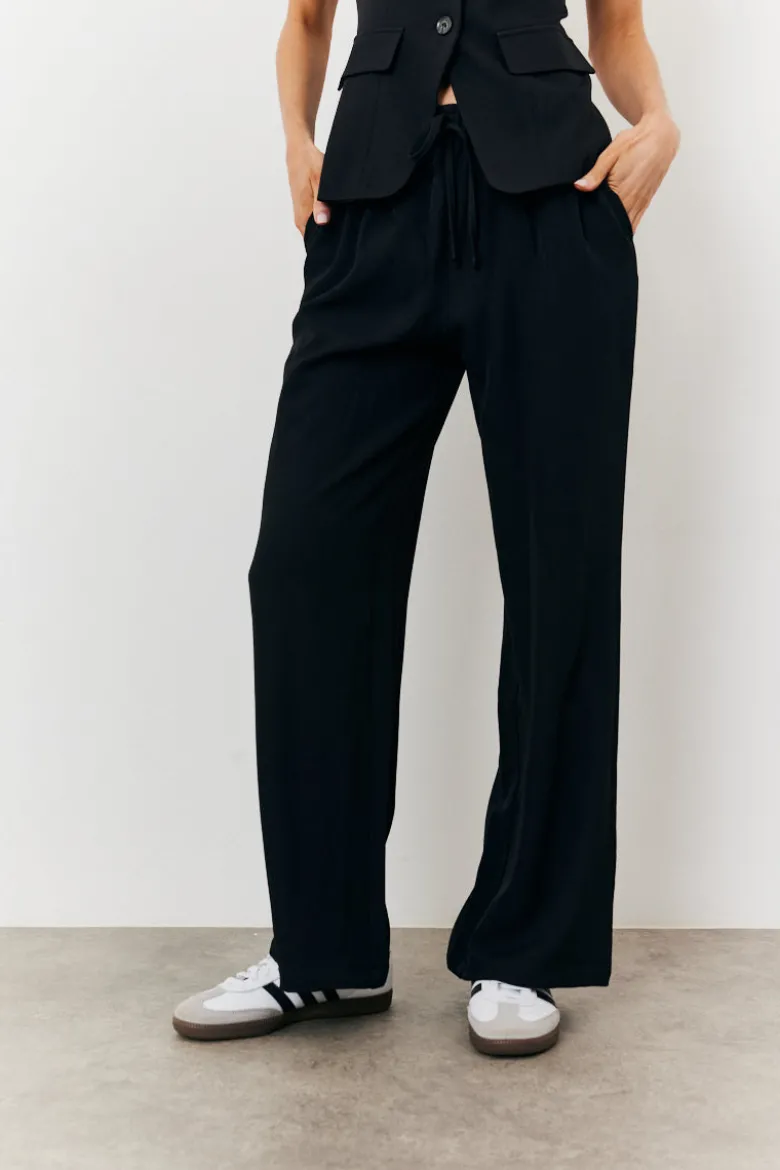 Elasticated Mid Rise Wide Leg Trouser