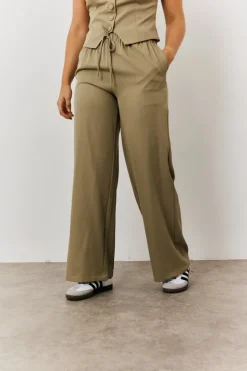 Elasticated Mid Rise Wide Leg Trouser