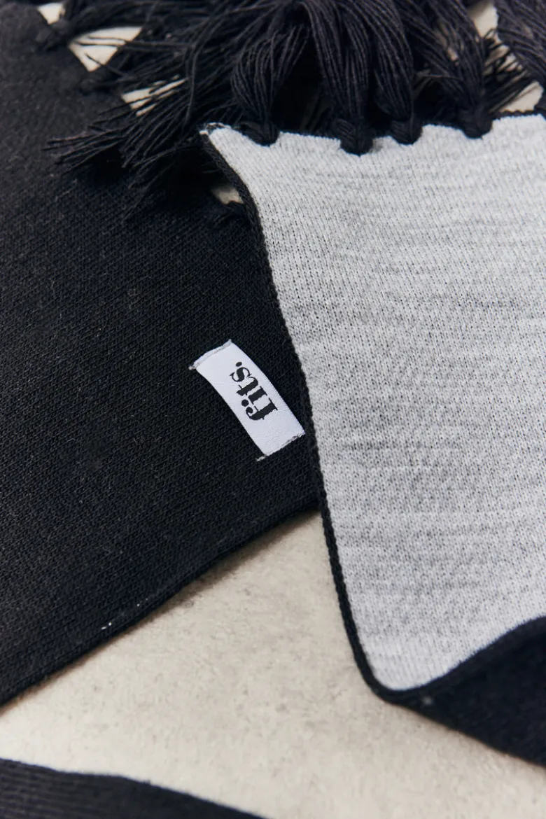 Fits Knitted Scarf