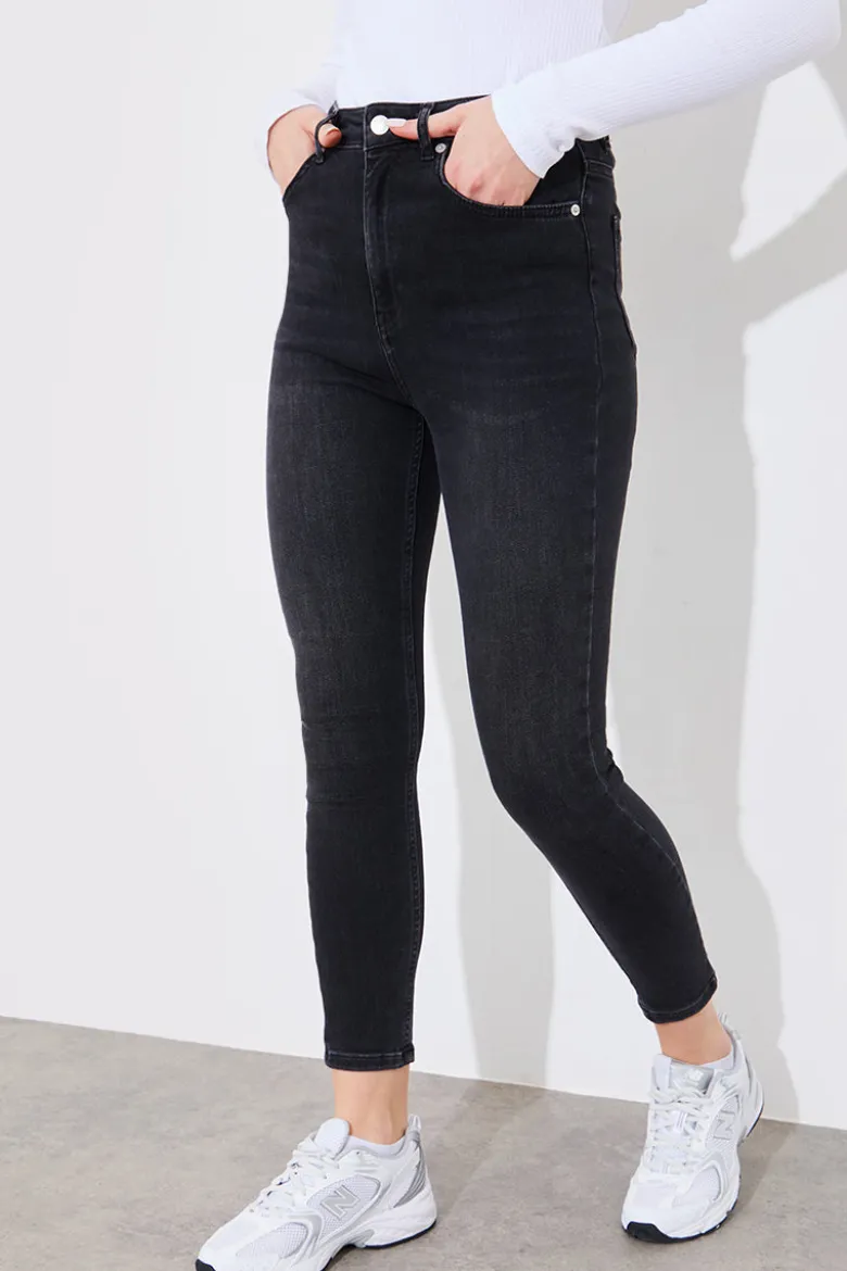 High Waisted Skinny Jeans