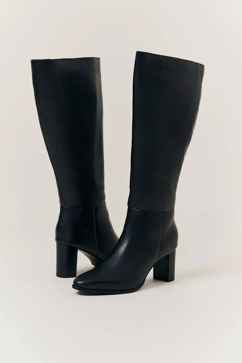 Kylie Heeled High Leg Boot
