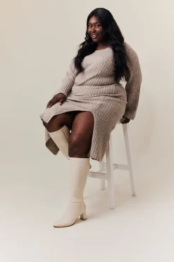 Kylie Heeled High Leg Boot