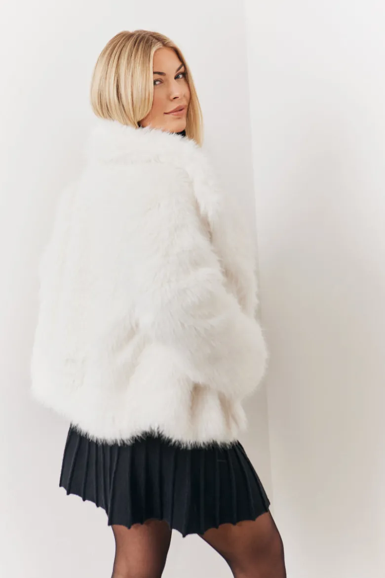 Oversized Collared Faux Fur Coat
