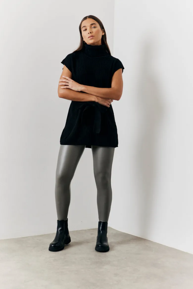 Perfect Sculpting High Waisted Leather Look Leggings