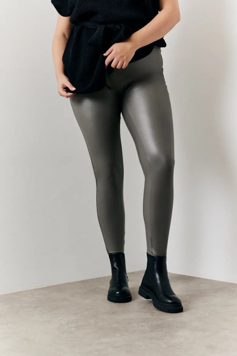 Perfect Sculpting High Waisted Leather Look Leggings