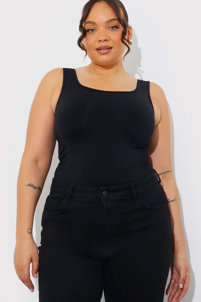 Seamless Scoop Neck Snatched Shapewear Top