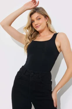 Seamless Scoop Neck Snatched Shapewear Top