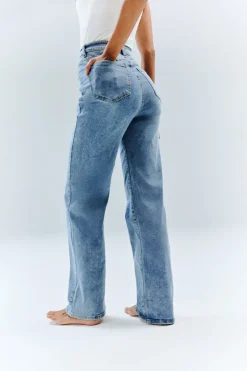 Sienna Straight Leg Jean
