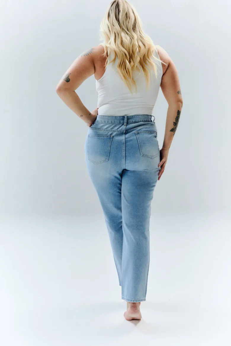 Sofia Straight Mom Jeans