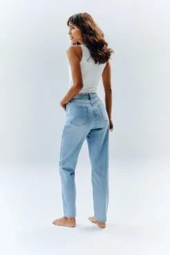 Sofia Straight Mom Jeans