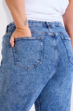 Straight Leg Jean