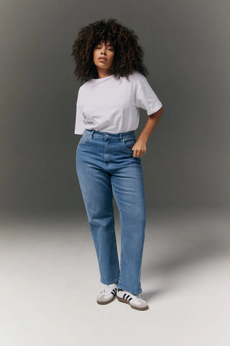 Straight Leg Jean