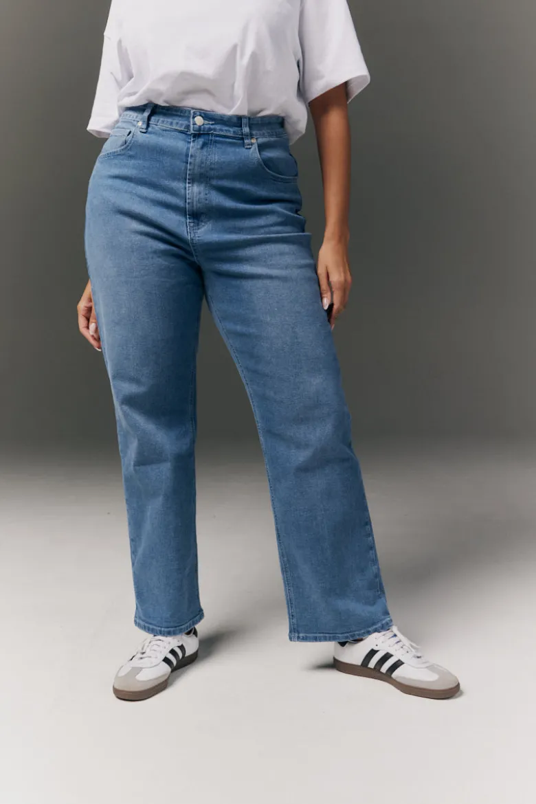 Straight Leg Jean