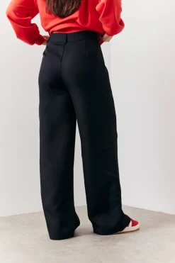 Tailored Wide Leg Trouser