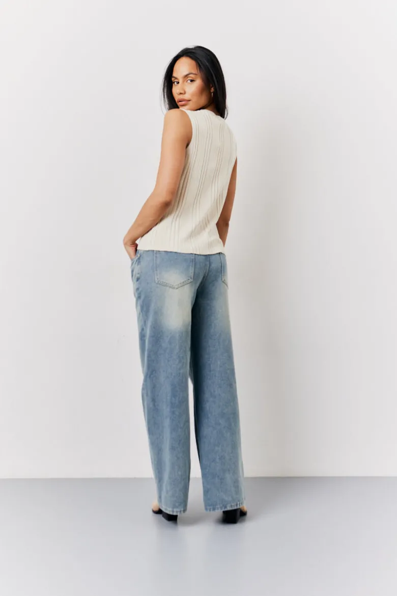 Wide Leg Jeans